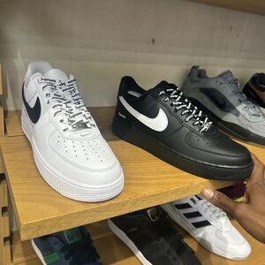 Nike Air Force 1 Low Supreme (All Sizes) Buy Now Black/ White